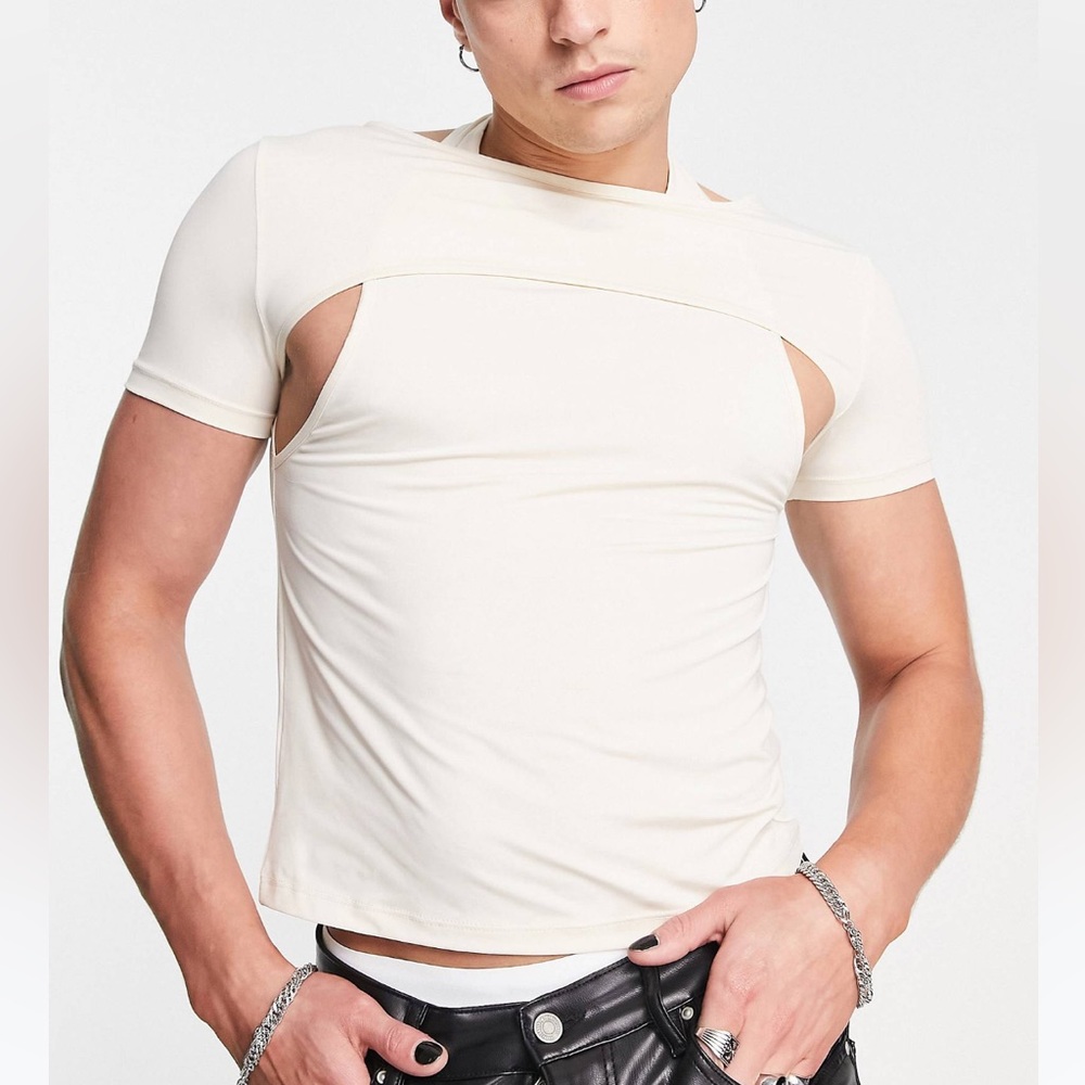 ASOS DESIGN Fitted CUT OUT MUSCLE T-SHIRT in Off White. Unisex.